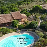 Prázdninový dům Flora Con Piscina Costa Paradiso