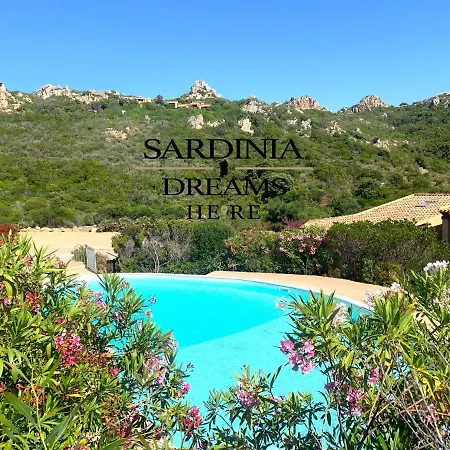 Flora Con Piscina Costa Paradiso