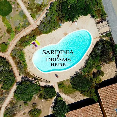 Flora Con Piscina Holiday home
