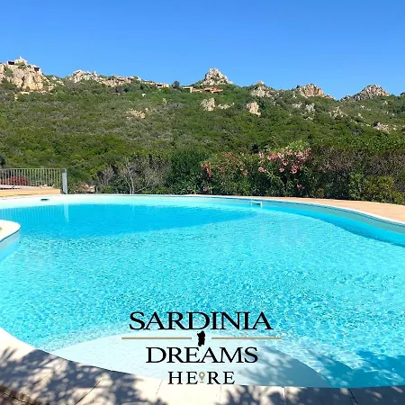 Flora Con Piscina Costa Paradiso