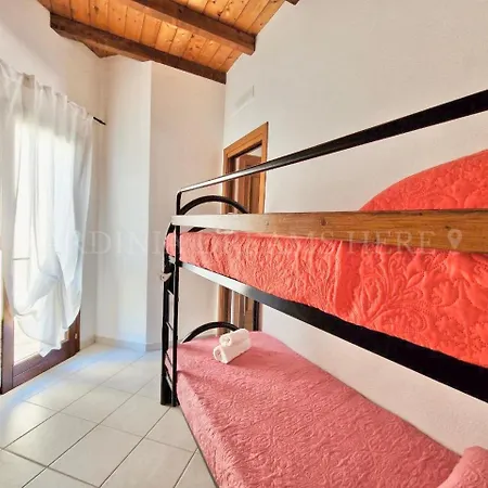 Flora Con Piscina Holiday home