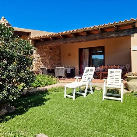 Holiday home Flora Con Piscina *