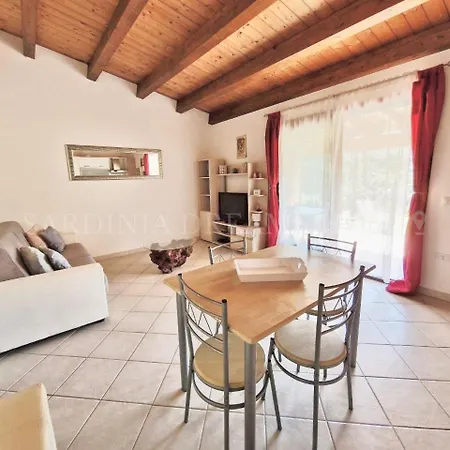 Holiday home Flora Con Piscina Costa Paradiso