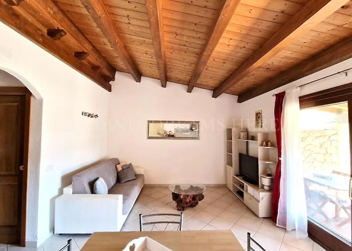Tatil Evi Flora Con Piscina Costa Paradiso